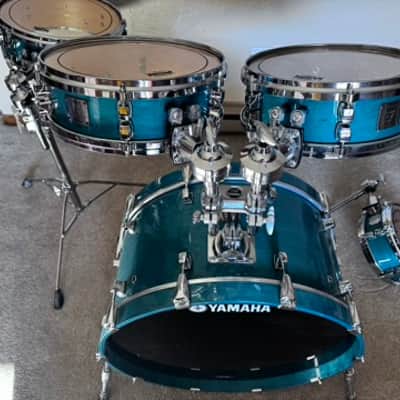 Yamaha Maple Custom Absolute Drum Set image 2