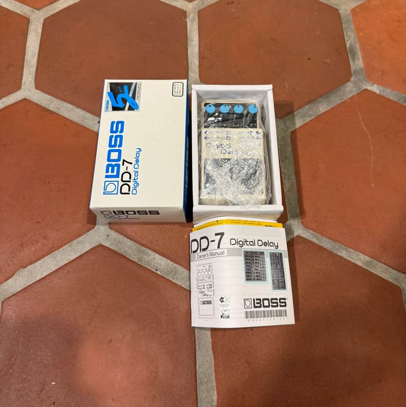 Boss DD-7 Digital Delay 2008 - Present - White image 1