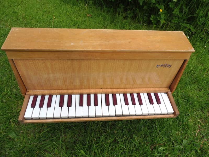 Toy piano Michelsonne Paris 37 touches 37-k rare model image 1