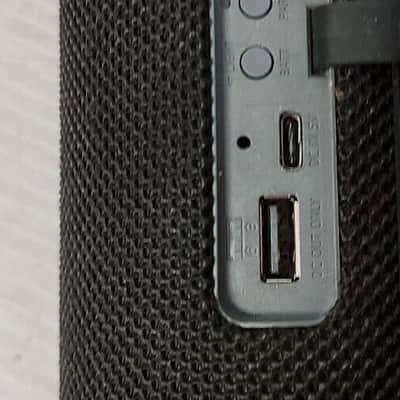 Sony SRS XB33 Speaker image 6