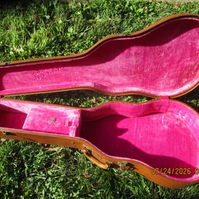 Gibson ES-140 & LG-2 3/4 Lipton Guitar Case, 1950's, Rare image 10