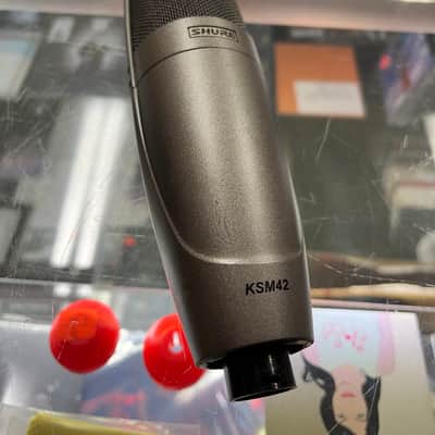 Shure KSM42 / SG Medium Diaphragm Cardioid Condenser Microphone 2010 - Present - Champagne image 2