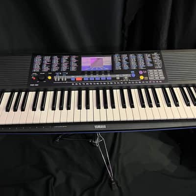 Yamaha PSR-190 Electronic Keyboard With Adapter and Case image 1