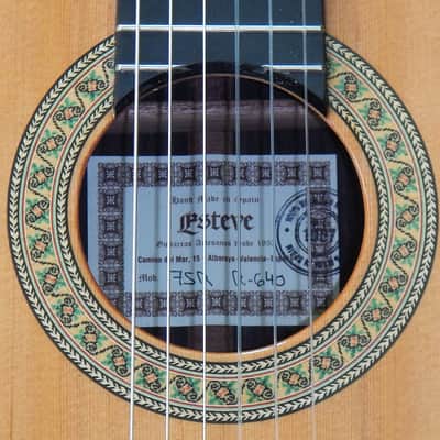 Esteve 7SR 640 short scale classical guitar/all solid wood/cedar top image 3
