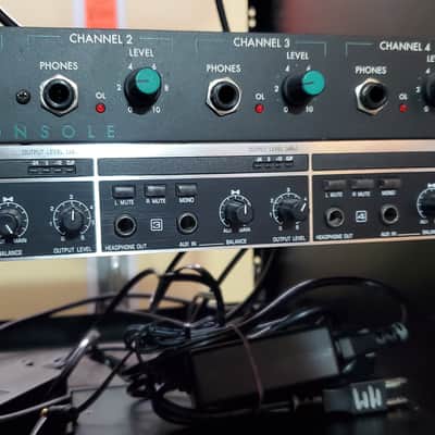 Rane MH4 Mojo Series 4-Channel Headphone Amplifier w/ Power Supply image 3