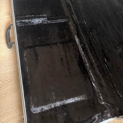 Fender Mustang - SilverFender Mustang G&G Limited Edition Hard Case - Solarium Silver image 6
