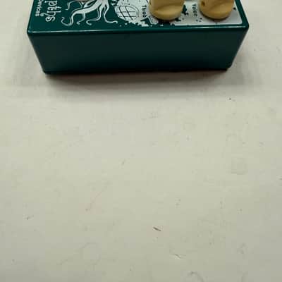 EarthQuaker Devices The Depths Optical Vibe Machine Vibrato Guitar Effect Pedal image 4