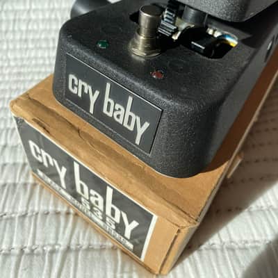 Original Rev. 3 Dunlop BB535 Series Cry Baby Wah w/ box & plastic on bottom image 2
