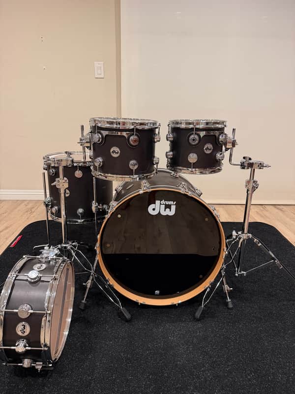 DW Collectors