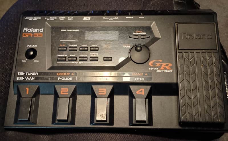 Roland GR-33