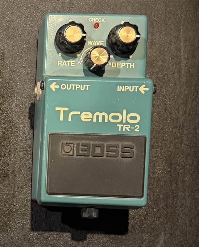 Boss TR-2 Tremolo (Silver Label) - Green image 1