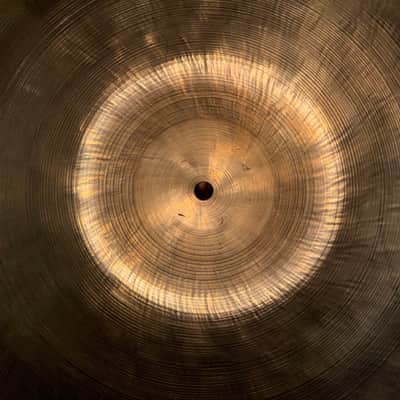 Zildjian K Instanbul 60s - Natural Patina Approx 19” 3/4 image 7