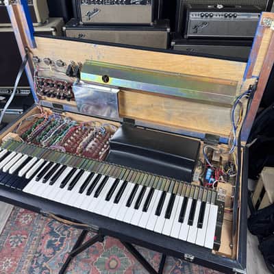 Yamaha YC-20  Vintage Electric Combo Organ 61 Key Made in Japan - 1970's image 17