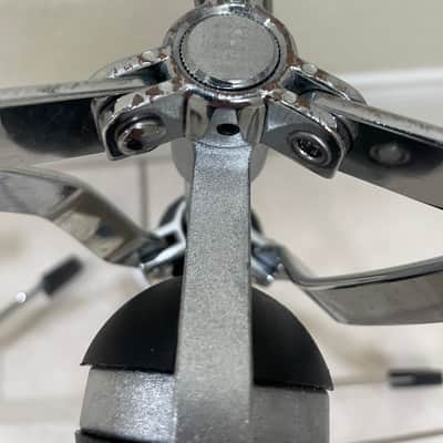 Gibraltar 8713UA 8000 Series Flat Base Tom / Snare Stand with Ultra Adjust Basket - Chrome image 7