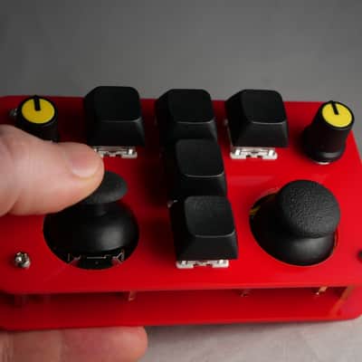 madMidi Wireless Acrylic Midi Controller image 5