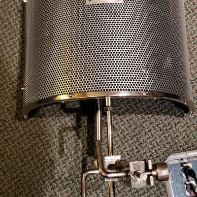 Share SE Electronics | The Reflexion Filter Pro | Portable Vocal Booth image 9
