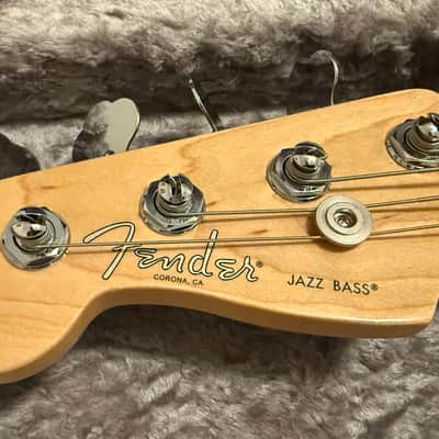 Fender American Professional Jazz Bass with Rosewood Fretboard Left-Handed 2017 - 2019 - 3-Color Sunburst image 3