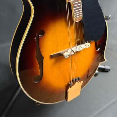 Kentucky KM-630 F-Style Mandolin Vintage Sunburst Finish w/ Case image 5