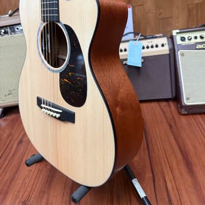 Martin 000C JR-E Junior Series Acoustic Electric Guitar- Natural- w/soft bag. New! image 6
