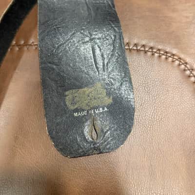 Guitar Center Vintage Leather Guitar Bass Strap -3.25" wide Black / Grey - Suede back- fixed ends image 3