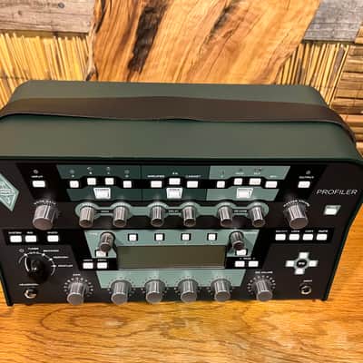 Kemper Profiler PowerHead w. Kemper footswitch, Kemper Kabinet and