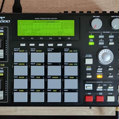 Akai MPC1000 Music Production Center 2004 - 2013 Black