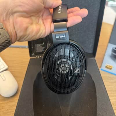 Sennheiser 660s image 3