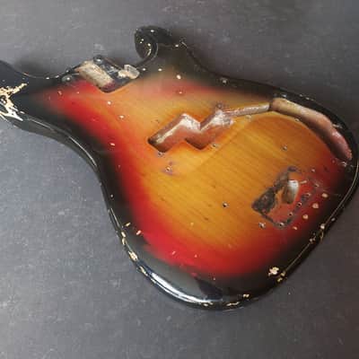 Fender Precision Bass body 1975/1976 - Sunburst image 4