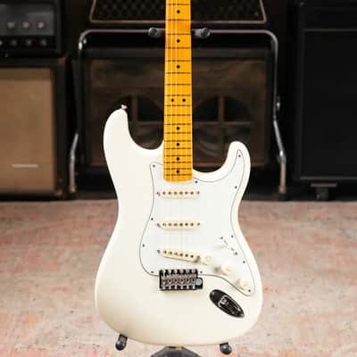 Fender Limited Edition American Vintage II '73 Stratocaster Electric Guitar, Maple Fingerboard - Olympic White with Hardshell Case image 3