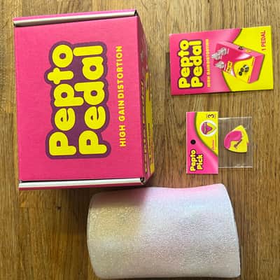 Chibson Pepto Bismol Limited Edition Fuzz Guitar Pedal – Excellent Condition image 3