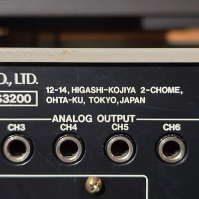 Sampler Akai S3200 - 1992 - White - LCD , FX, 8 Out, Scsi , Aes/Ebu , Smpte, 32MB - JAPAN image 4
