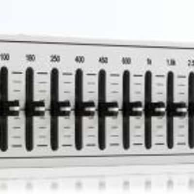 dbx 215s image 2