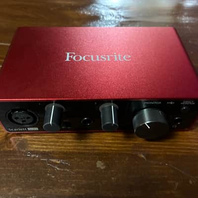Focusrite Scarlett Solo 3rd Gen USB Audio Interface 2019 - Present - Red / Black image 2