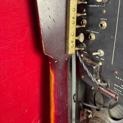 Silvertone 1457 with Case Amp 1965 - Red Burst image 8