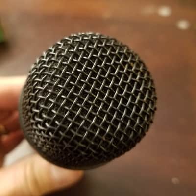 Anchor Audio MIC-90P Dynamic Cardioid XLR mic - black image 3