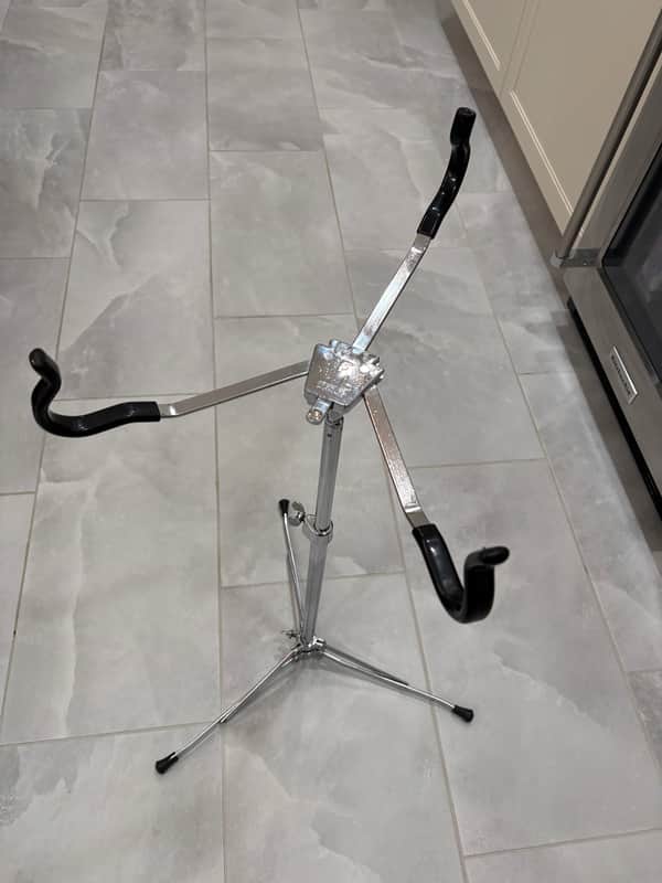 Ludwig 1960's Vintage Flat base snare stand Model #1363 1960's - chrome image 1