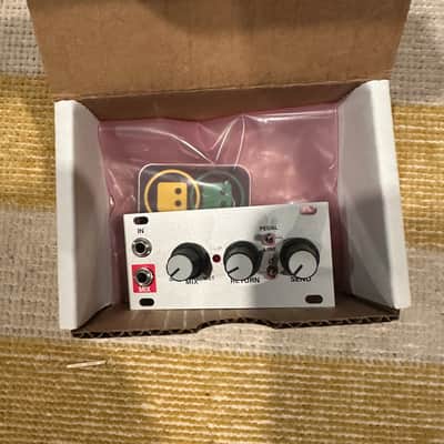 BUNDLE: Intellijel Pedal I/O + Jacks 1U High Impedance Send / Return Eurorack Synth Module 2019 - Present - White image 3