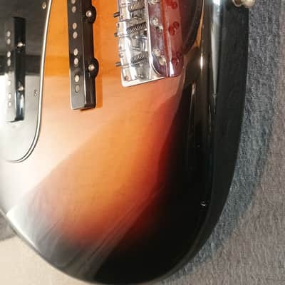 Fender Vintera '70s Jazz Bass Body 2012 3-Color Sunburst image 9