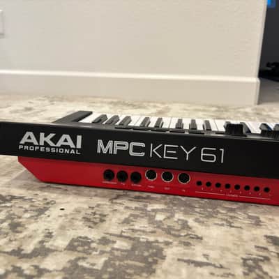 Akai Pro MPC Key 61 Production Synthesizer image 4