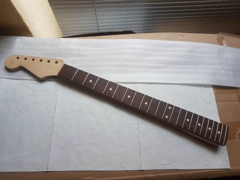 LEFTHAND ROSEWOOD NECK - 22 FRETS & FLAT RADIUS image 1