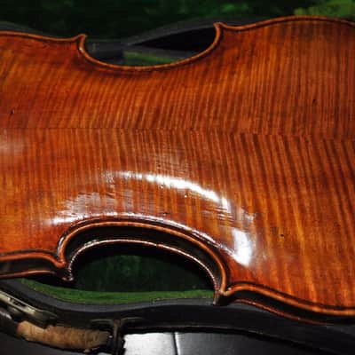 A very fine violin by Pietro Giovanni Guarneri, dated 1673 image 4