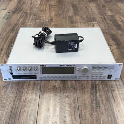 Korg Triton Rack Rackmount 60-Voice Polyphonic Workstation 2000 - 2005 - Silver