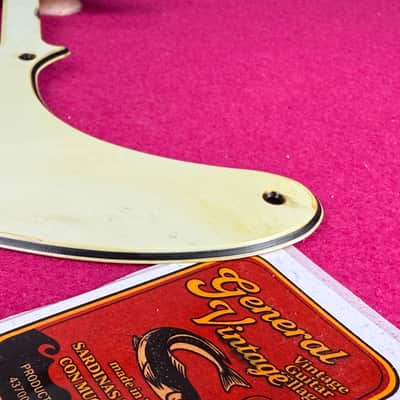 General Vintage Tone 1960’s pickguard for Telecaster ®️ extruded Máster of edad GVT®️ - Aged mint green image 5