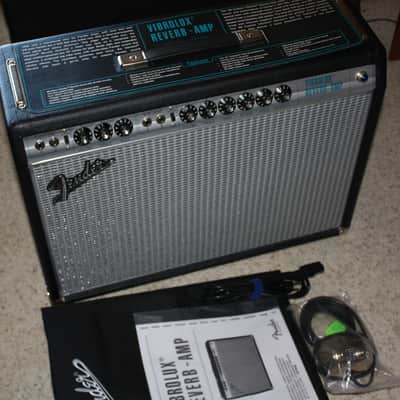 Fender '68 Custom Vibrolux Reverb Tube Combo Amp 35-Watt 2x10" Greenbacks 2016 image 4