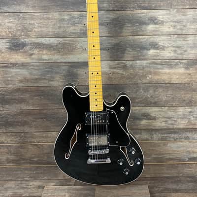 Fender Modern Player Starcaster 2015 Black semi-hollowbody with hard case image 2