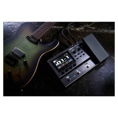 BOSS GX-10 | Compact Guitar & Bass Effects Processor | GX-100 Sound Engine | Colour Touch Display | 32 Amp Types & 170 BOSS Effects | Multi-mode Footswitches & Expression Pedal | AIRD Technology image 2