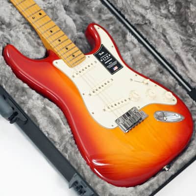 Fender American Ultra Stratocaster (Plasma Red Burst/Maple) [USED] 2019 - Plasma Red Burst image 15