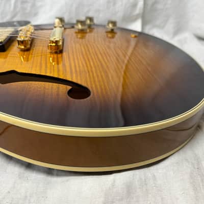 Yamaha SA2200 sa-2200 Semi-Hollowbody Guitar with Gator Case 2020 image 21