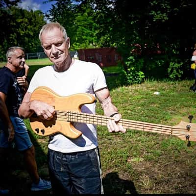 Vlcek bass 4 2022 - Natural image 3