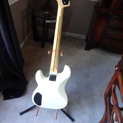 Fender Vintage Duff McKagan Jazz Bass 1980s white (Not re-issue) image 7